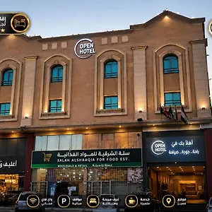 اوبين المخدومة Open فندق الدمام