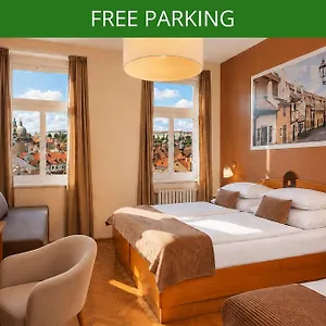 https://merkur-czech-leading-hotels.praguehotelsweb.com